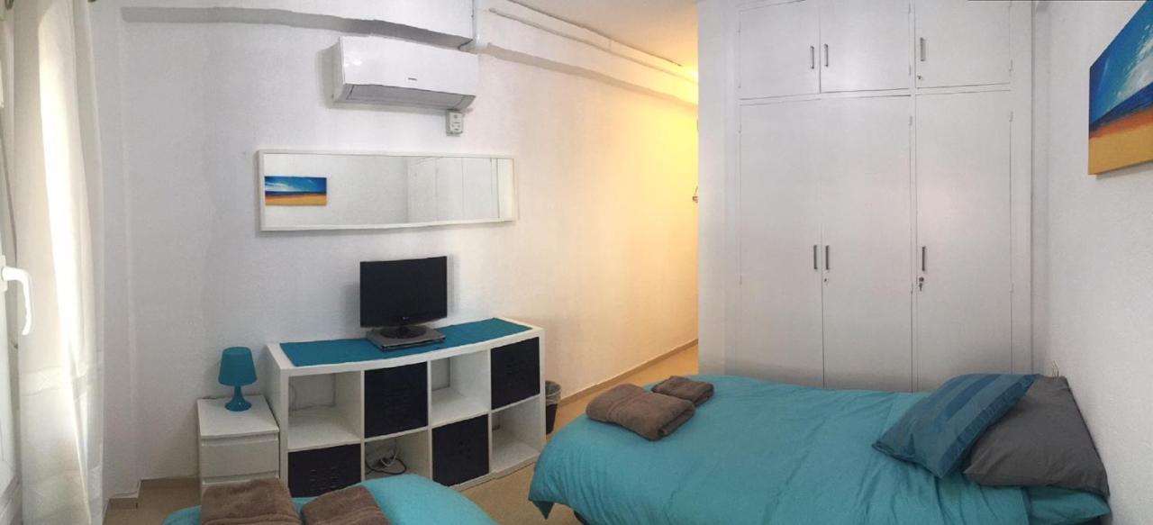 Edificio Verdemar - Stunning 1 Bed Apartment With Pool & Sea Views Нерха Экстерьер фото